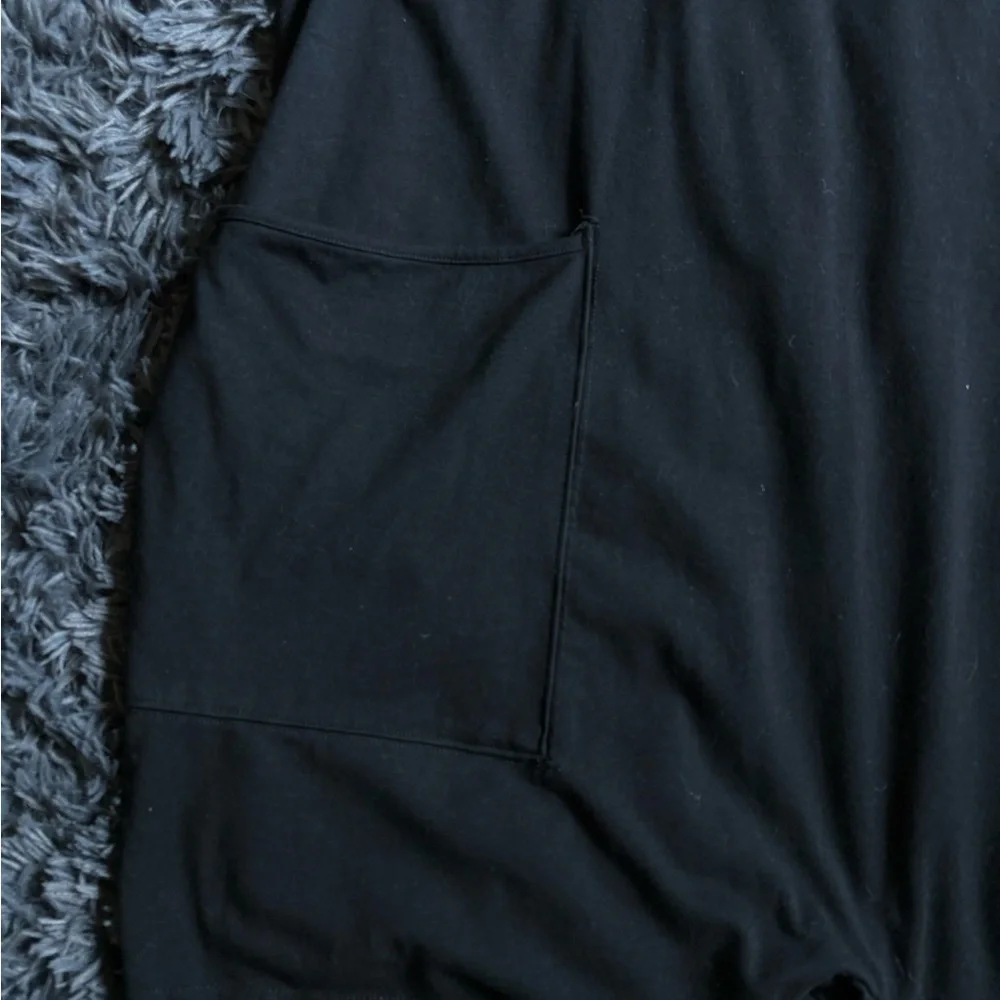 Black Sleeveless Romper - Picture 3 of 7